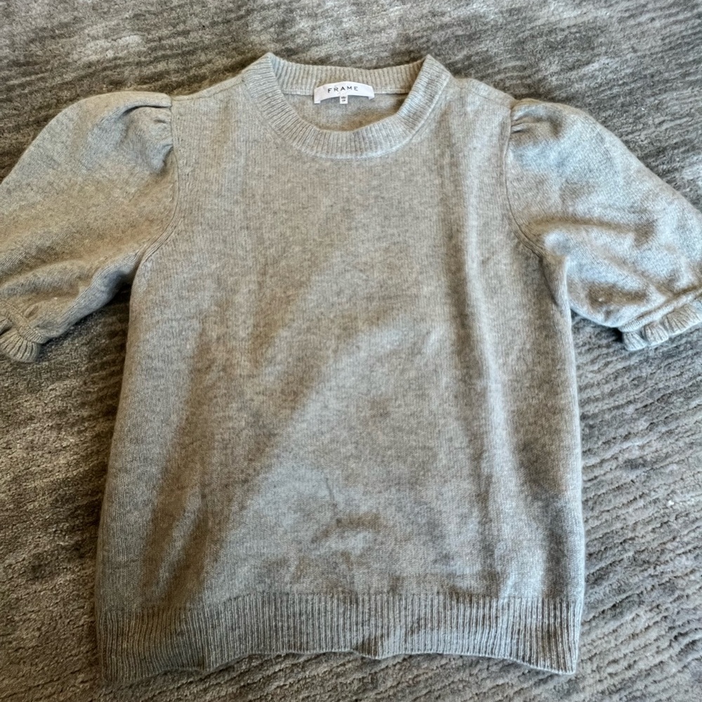 Frame 100% cashmere sweater